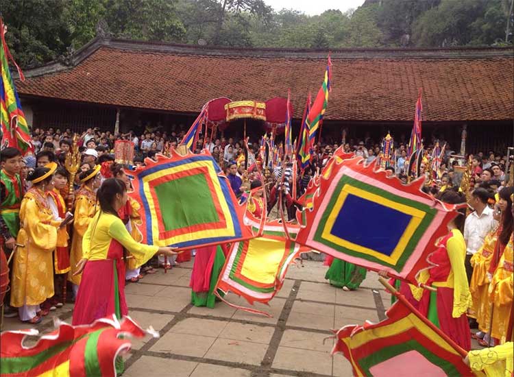 Thay Pagoda Festival