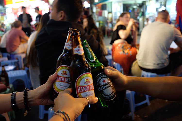 hanoi beer street