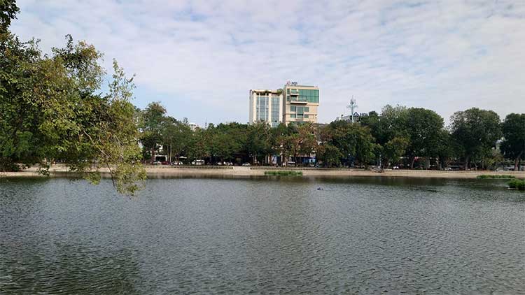 thien quang lake