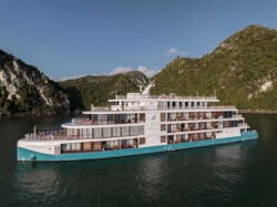 Capella cruise | 5 stars Mid-range price – Best deals | Itinerary