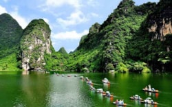 Bai Dinh pagoda -Trang An - One Day Trip From Hanoi (Group tour)