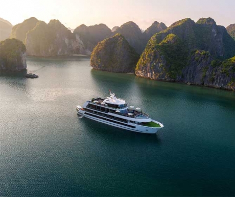 Stellar of the Seas cruise - Top Valuable Cruise in Halong Bay