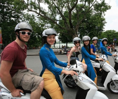 Hanoi motorbike tours - Motorbike city tour in Hanoi
