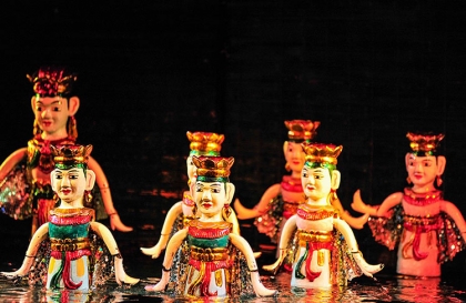 Water puppet show in Hanoi | Story - How are water puppets made
