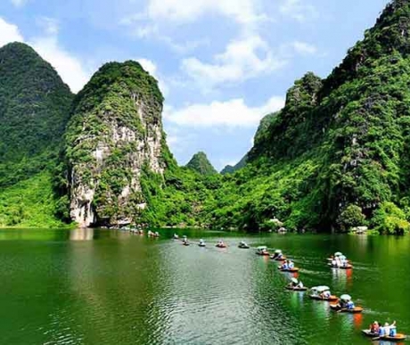 Trang An Boat Tour - One Day Trip From Hanoi (Group tour)