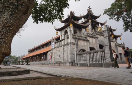 Phat Diem Cathedral - Secret of 130 years old stone - Ninh Binh