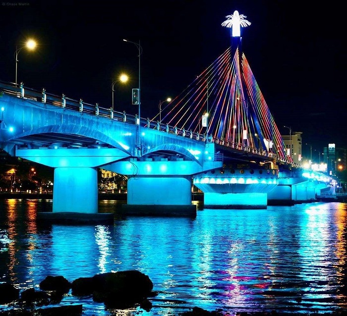 Han River Swing Bridge at Night