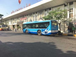 https://goviettrip.com/uploaded/halong-bay/Bus-from-Hanoi-to-Halong-Bay.jpg