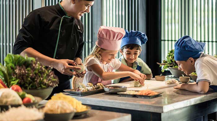 cooking class with children