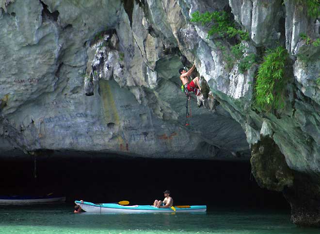 rock climbing at halong bay