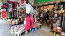 https://goviettrip.com/uploaded/hanoi/shopping-street-in-hanoi-old-quarter-1.jpg