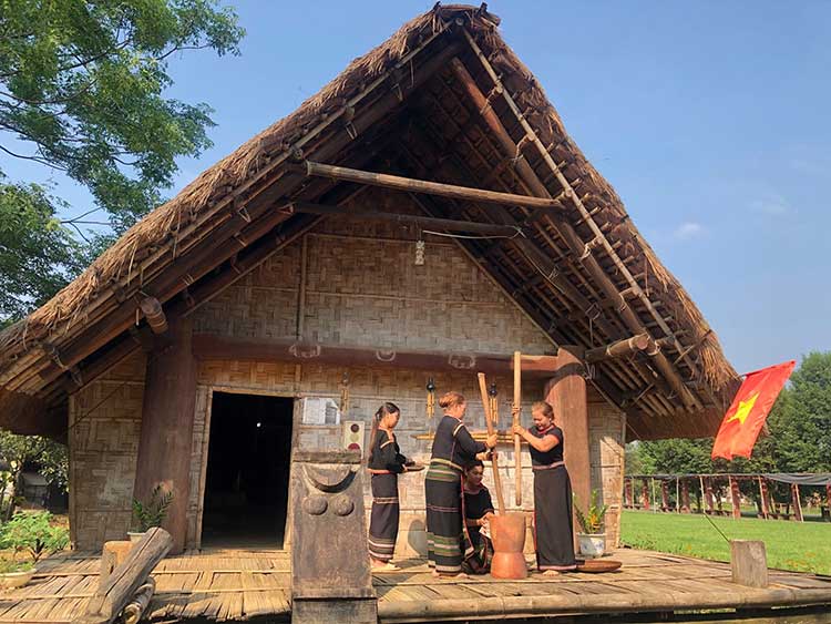 vietnam ethnic culture village 1