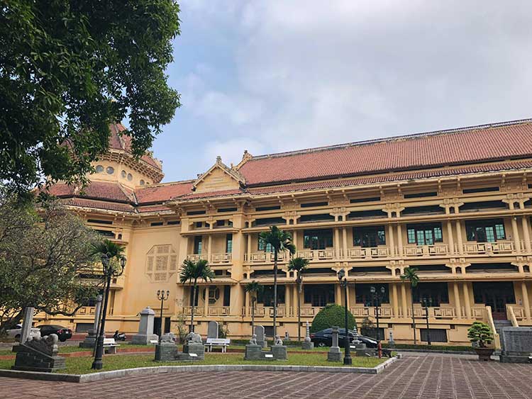 vietnam history museum hanoi opening hours