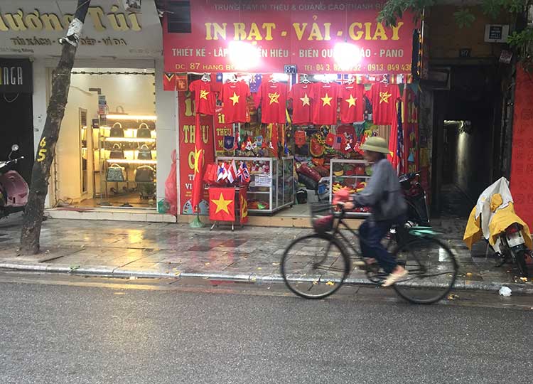 when is the best time to visit hanoi 1