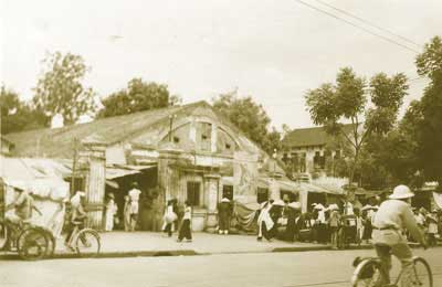 History of cho hom market