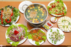 Best & Famous Vietnamese Hot Pot To Taste